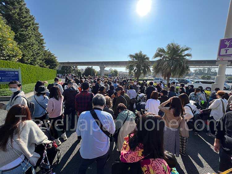 Tokyo Disney Entrance Queue in the morning